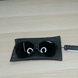 Quay Vivienne sunglasses womens